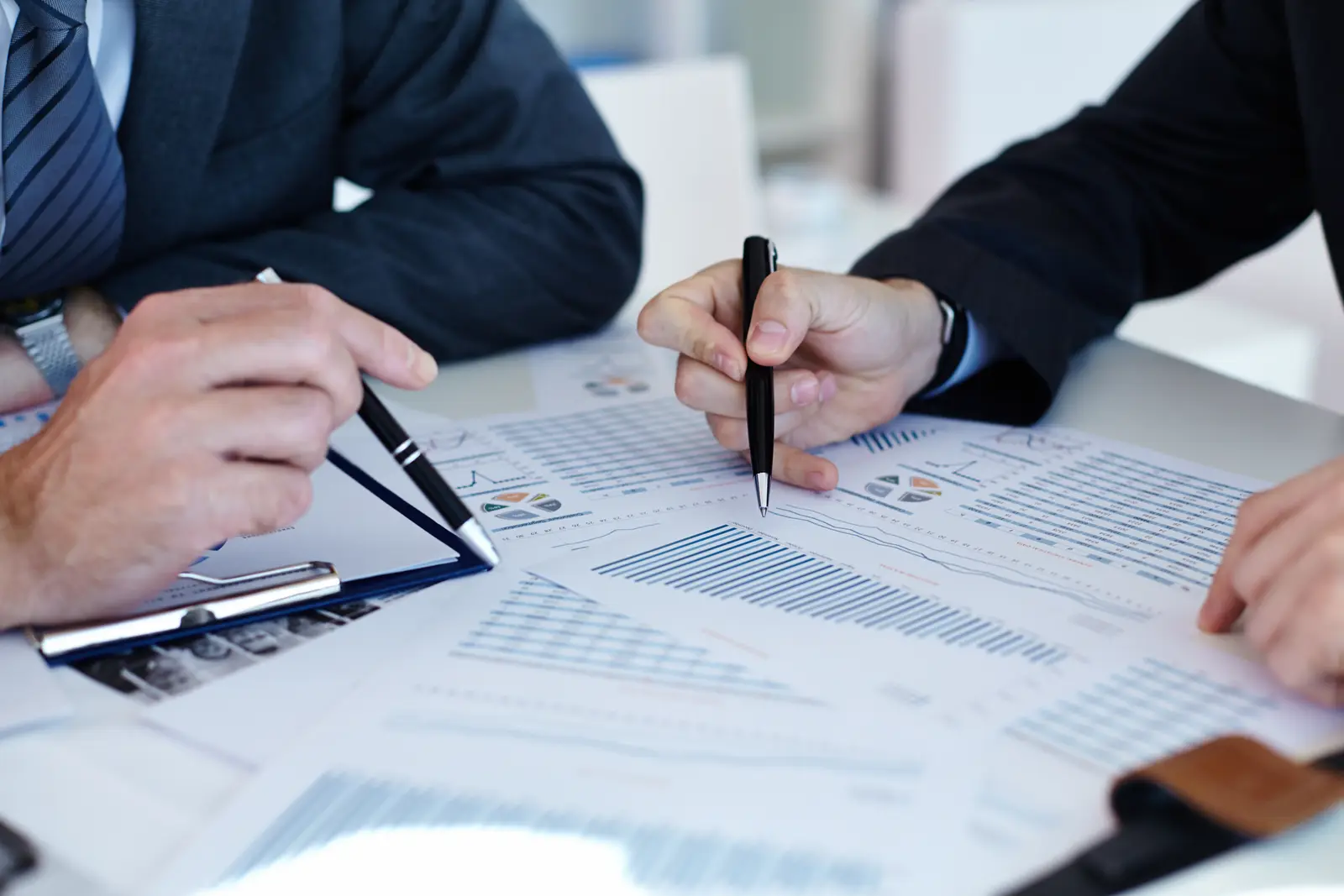 CPA preparing bookkeeping records and financial statements for a Los Angeles small business